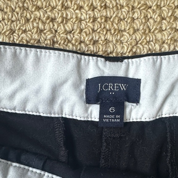 J.Crew Women’s Black Cotton Bermuda Shorts,Classic Chino Mid-Rise Casual Shorts - Picture 2 of 4